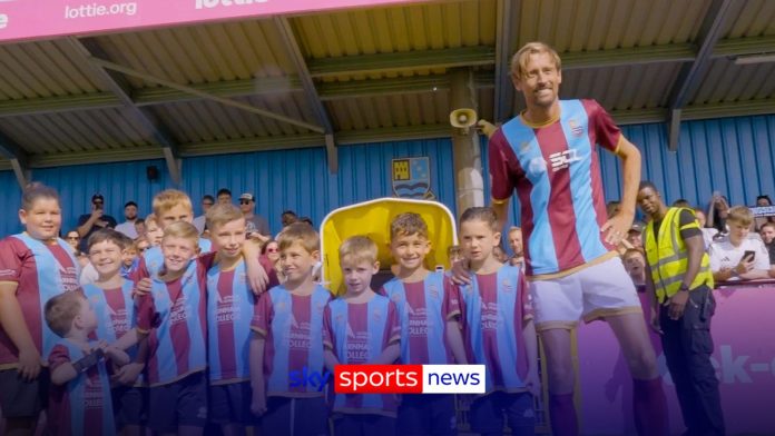 Peter Crouch returns to the pitch… as Farnham mascot!