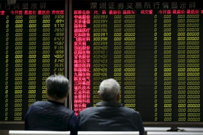 Asian markets retreat as US weighs new trade curbs on China