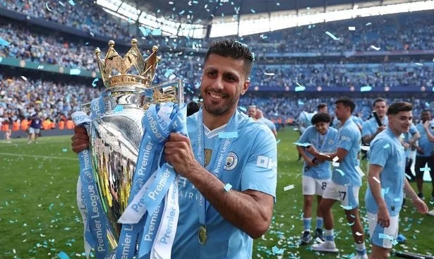 Manchester City in talks over new Rodri contract