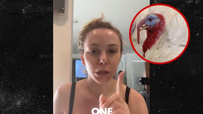 Courtney Stodden Says She Feels Like Turkey Who Didn’t Get Pardoned