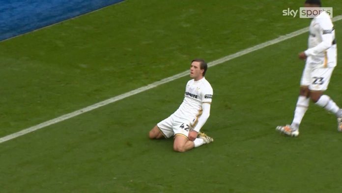 Leicester vs Sheff Utd: Sydie Peck volleys Blades 3-0 up!