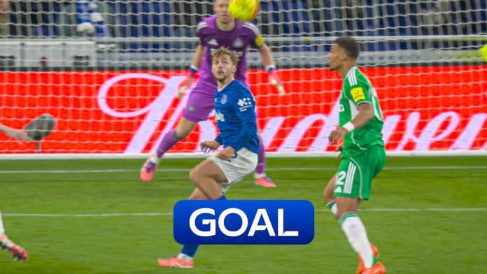 Everton vs Newcastle: Kiernan Dewsbury-Hall pulls one back for Toffees!