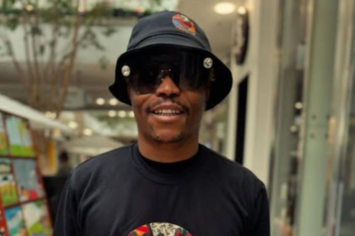 WATCH: Somizi Mhlongo ‘kidnaps’ toddler at mall to give distracted mother wake-up call