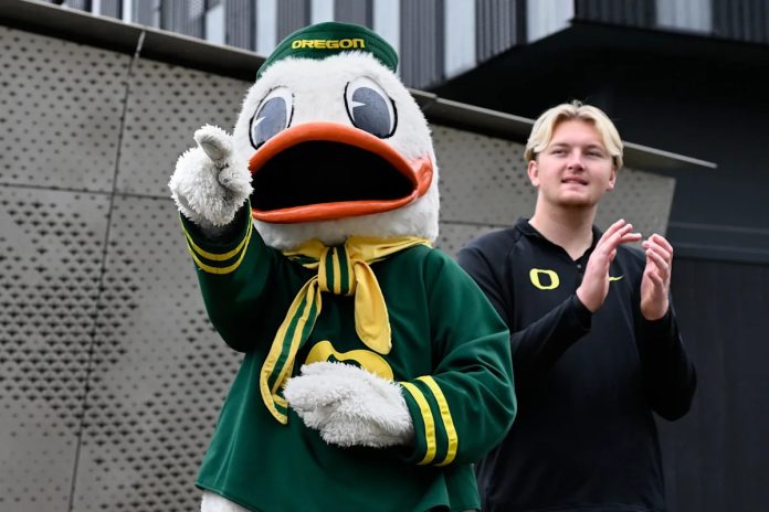 Ducks WR commit Hudson Lewis named Idaho’s Gatorade Player of the Year