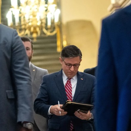 ICE Prison’s 911 Calls Overwhelm a Rural Georgia Emergency System