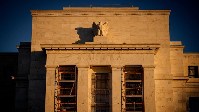 Fed votes to reappoint all of its regional bank presidents