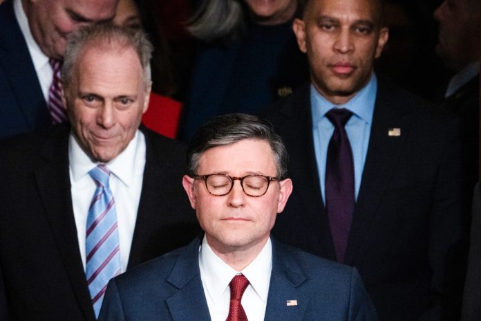 Roll Call’s 2025 news photos of the year