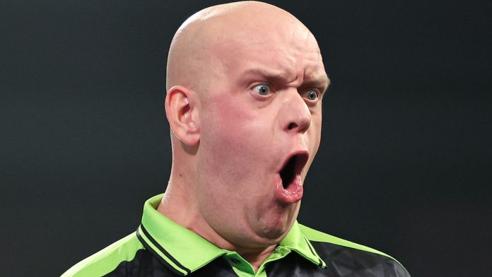 World Darts Championship: Michael van Gerwen, Gary Anderson reach third round after Danny Noppert loses sudden-death epic at Alexandra Palace