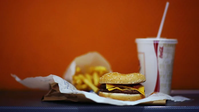 Why This 65-Year-Old Burger Chain Is Shuttering Dozens of Restaurants