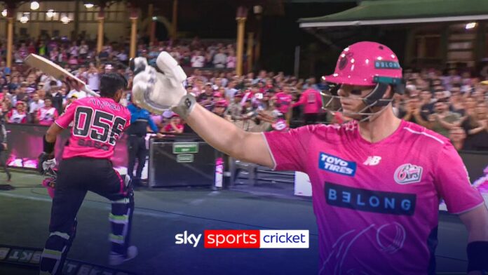 BBL: Steve Smith refuses run to smash 32 runs in over before teammate Babar Azam lashes out!