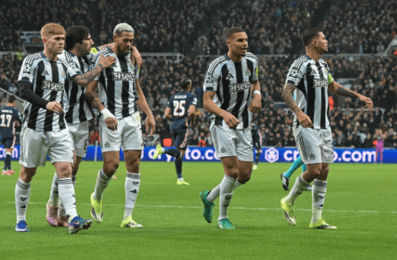 Newcastle United 3-0 PSV: Howe´s men boost top-eight hopes with comfortable victory
