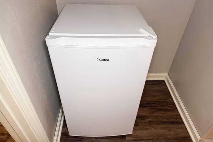 Midea Upright Freezer Review: The Storage Solution for Small Spaces