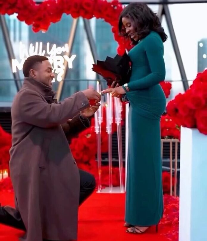 Watch This Couple’s Romantic Proposal Overlooking Tower Bridge in London!