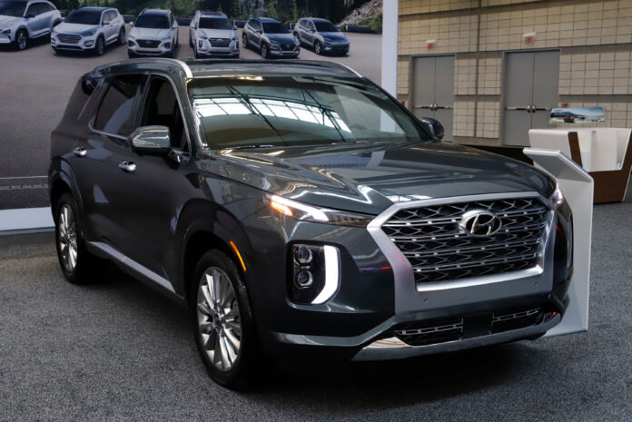 Hyundai issues recall for hundreds of thousands of popular SUV model over faulty feature