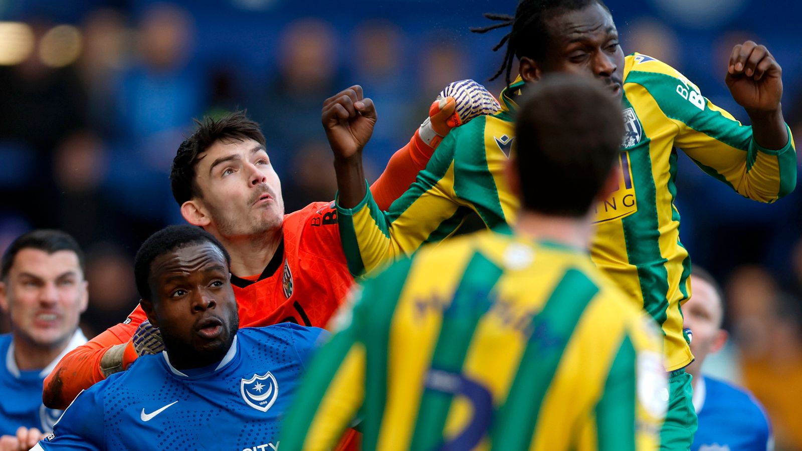 portsmouth-3-0-west-bromwich-albion-pompey-ease-past-baggies-and-jump-above-them-in-table.jpg Portsmouth 3-0 West Bromwich Albion: Pompey ease past Baggies and jump above them in table