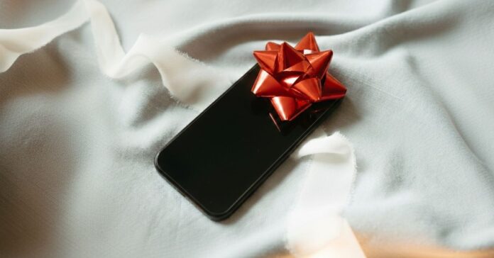 Top phones to surprise your partner this Valentine’s Day