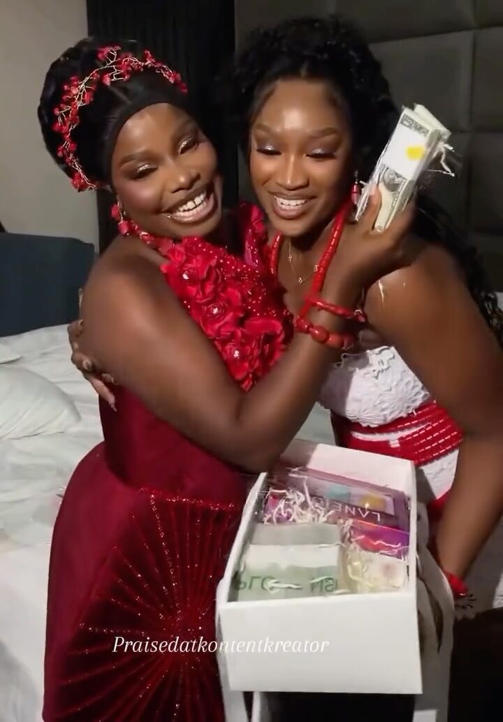 this-brides-reaction-to-her-friends-surprise-gift-is-so-wholesome.jpg This Bride’s Reaction to Her Friends’ Surprise Gift Is so Wholesome