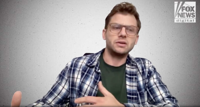 Comedian warns technology is distracting people from what matters most