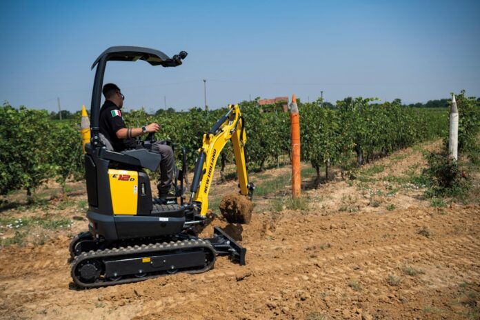 New Holland Debuts 5 New Built-In-House Mini Excavators at ConExpo