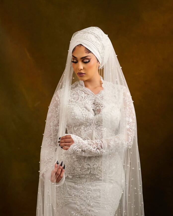 Lace, Pearls and Everything Ethereal! Does This Nikkah Look Look Fit Your Style?