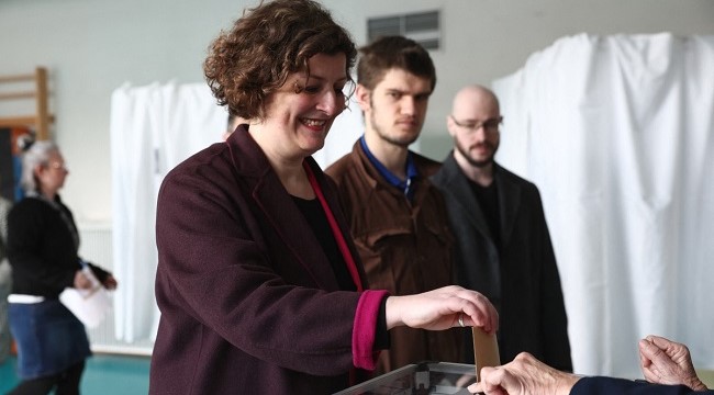 french-elect-mayors-in-key-cities-including-paris.jpg French Elect Mayors In Key Cities Including Paris