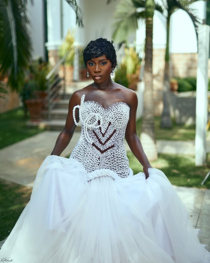 Pixie, Pearls & Perfection! This White Wedding Look is Absolutely Stunning