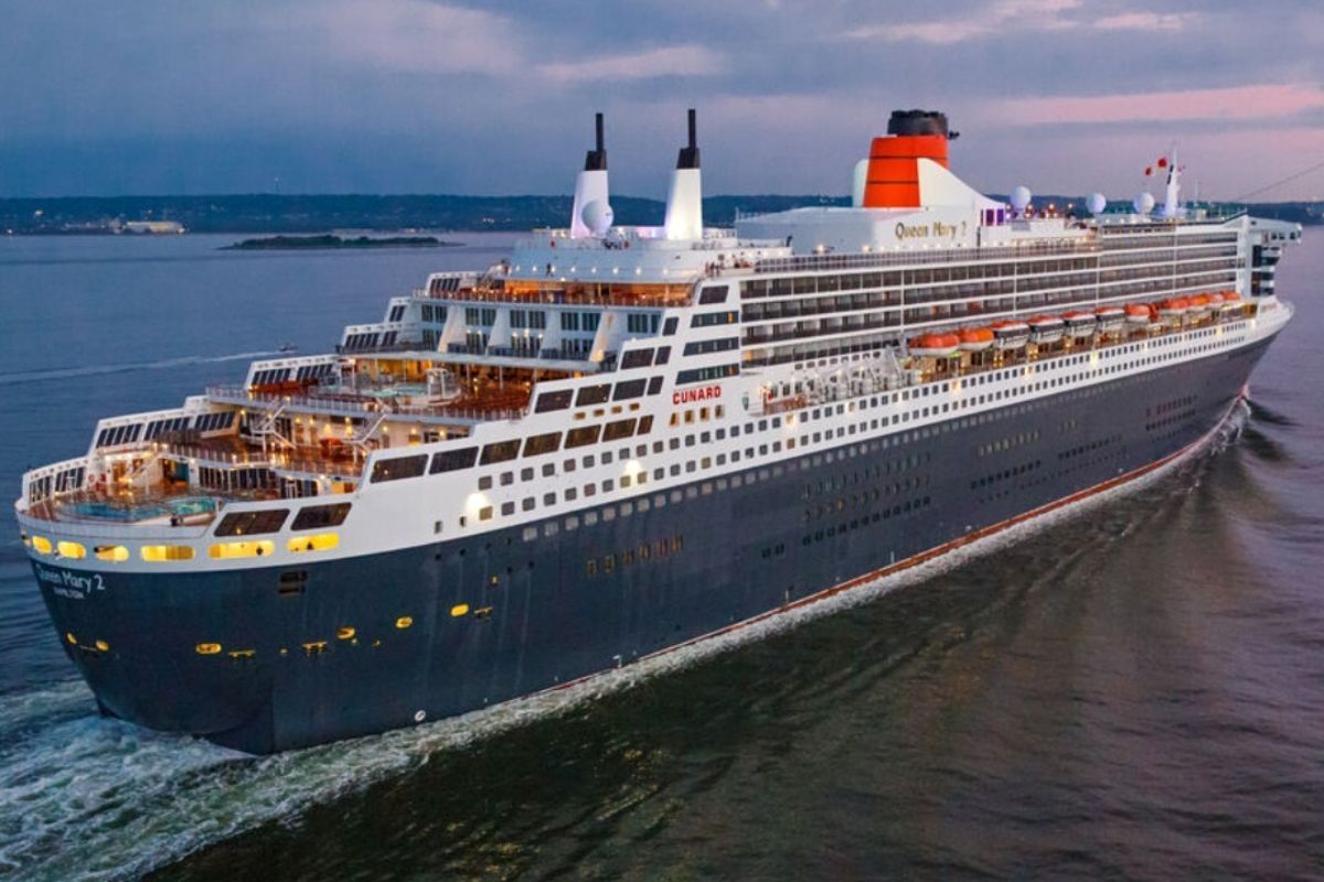 luxury-cruise-liner-sails-into-cape-town-this-weekend.jpg Luxury cruise liner sails into Cape Town this weekend