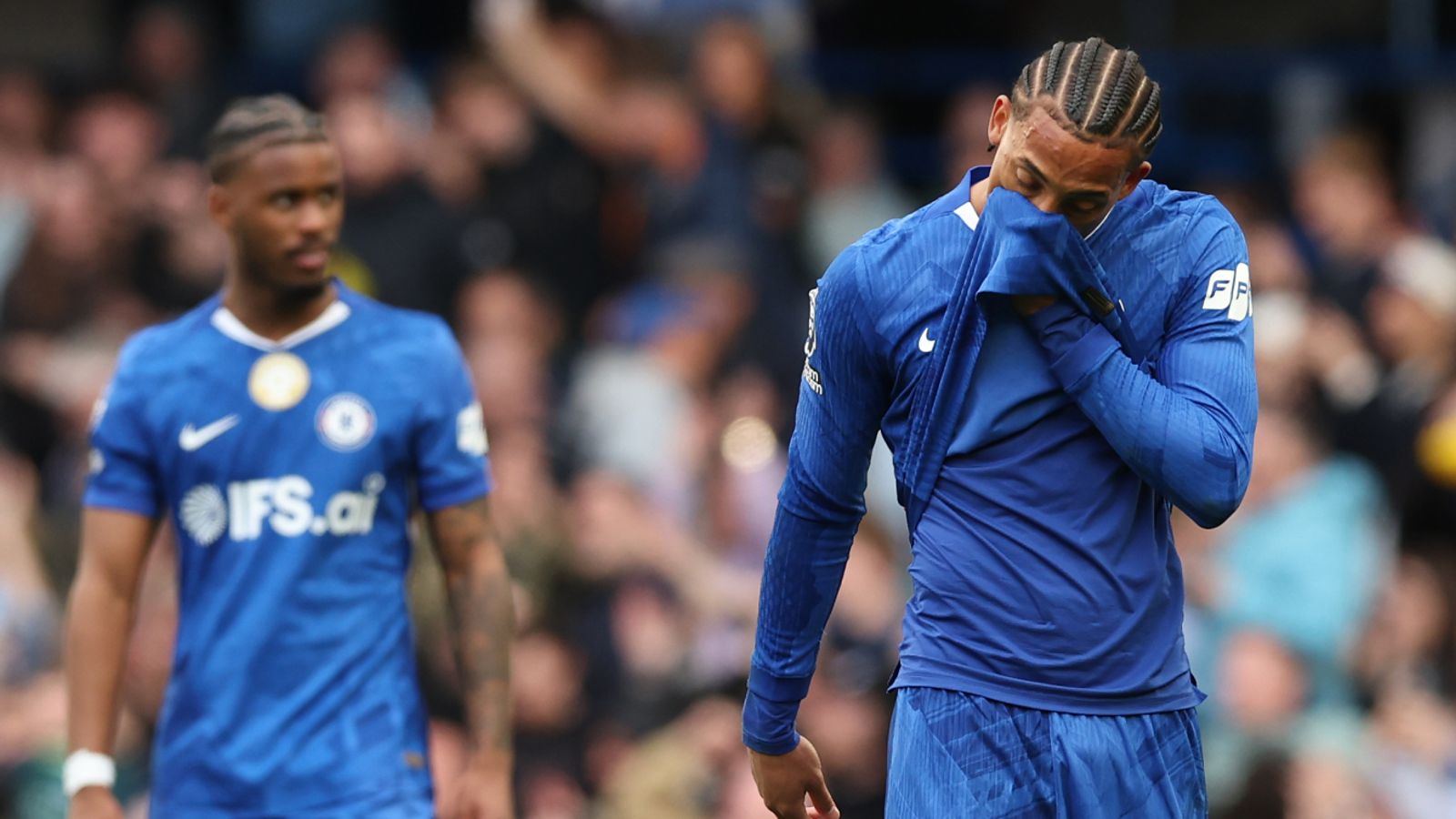 chelsea-liam-rosenior-critical-of-blues-mentality-after-home-defeat-to-man-city-hits-69de1ae1edbac.jpg Chelsea: Liam Rosenior critical of Blues mentality after home defeat to Man City hits Premier League top-five hopes