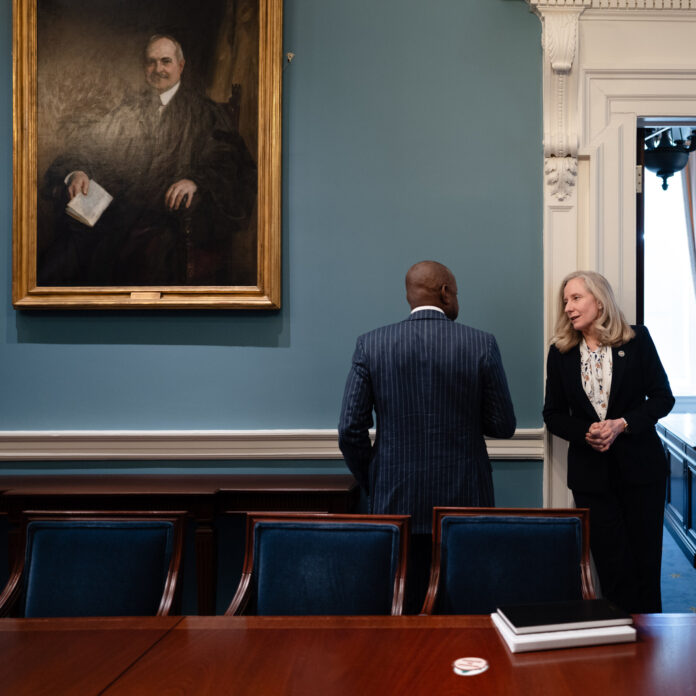 Redistricting Ruling in Virginia Adds to Gov. Abigail Spanberger’s Headaches