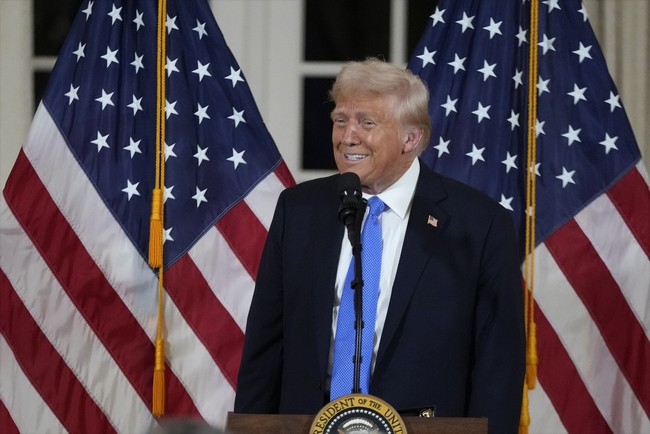 Hapless Dems Can Only Watch and Do Nothing As Senate Republicans Ram Through Dozens of Trump Nominees