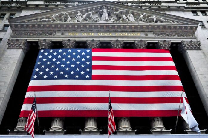 Stocks Settle Higher on Iran Peace Hopes and Tech Strength